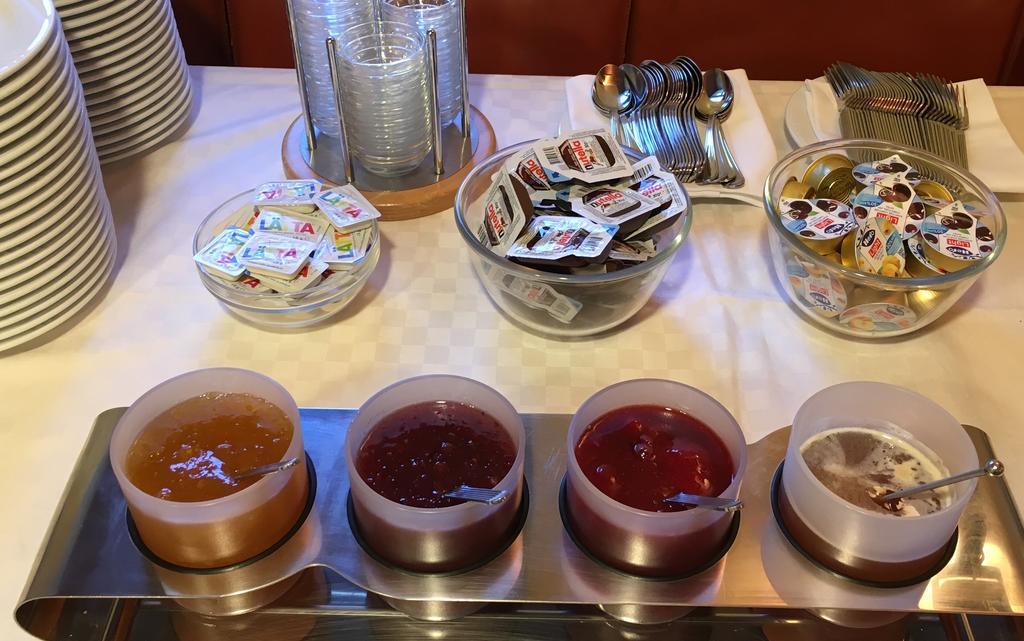 Poschiavo Suisse Hotel & Traditional Fondue Stube Екстериор снимка