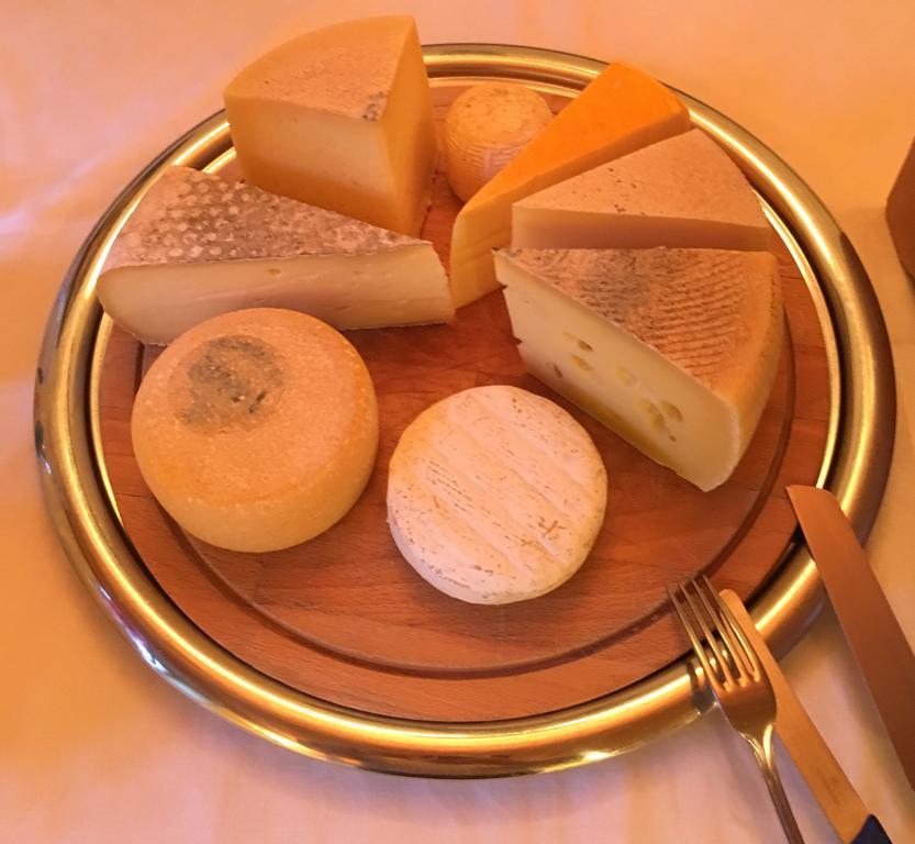 Poschiavo Suisse Hotel & Traditional Fondue Stube Екстериор снимка
