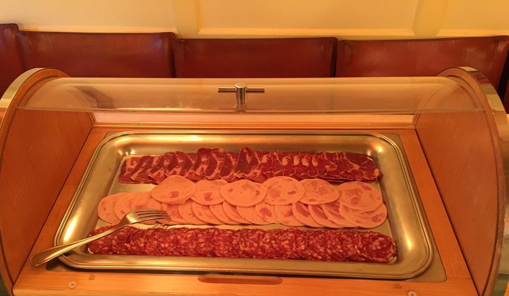 Poschiavo Suisse Hotel & Traditional Fondue Stube Екстериор снимка