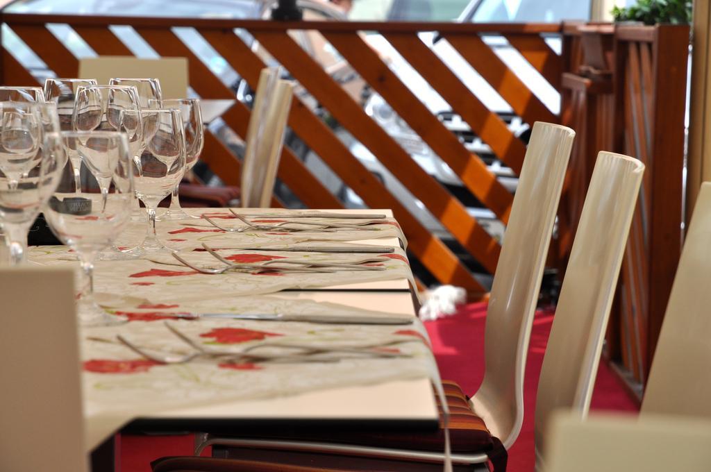 Poschiavo Suisse Hotel & Traditional Fondue Stube Екстериор снимка